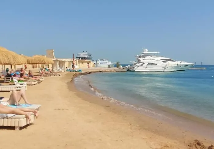 With Pool View In Alhambra Avenue South 3* Hurghada